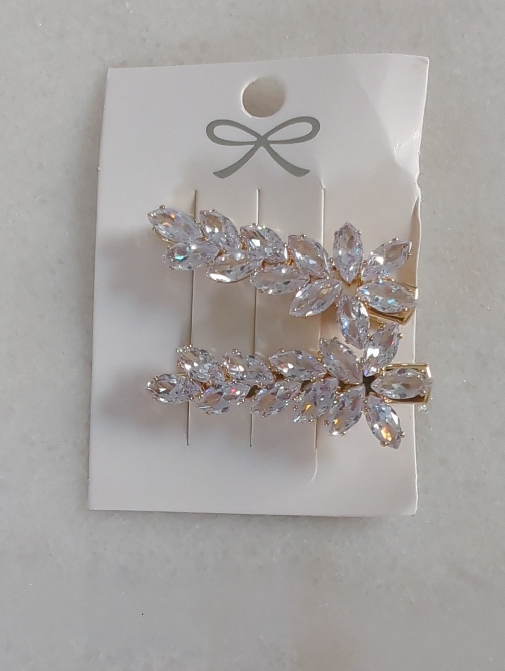 NWT Crystal Leaf Hair Pins